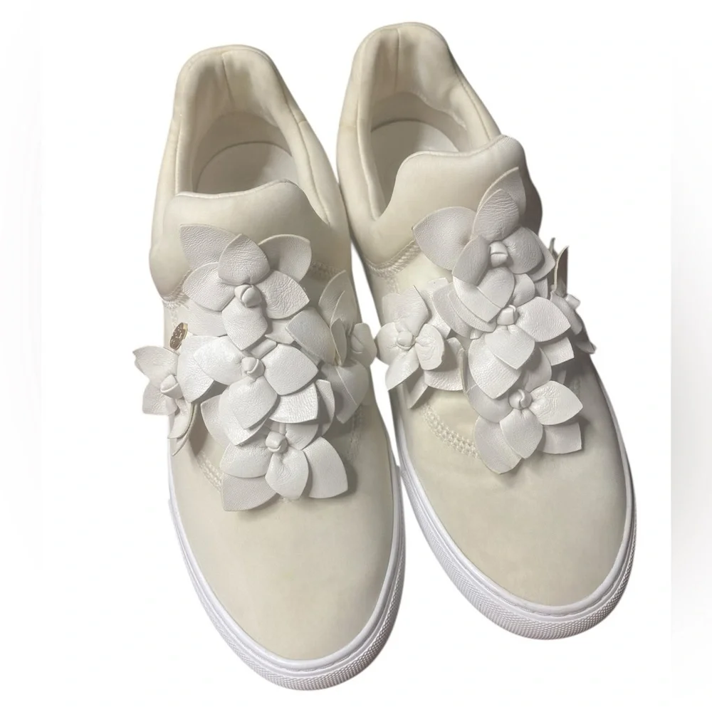 NEW Tory Burch Howell Court Sneakers Off-White & Gold - Size 7